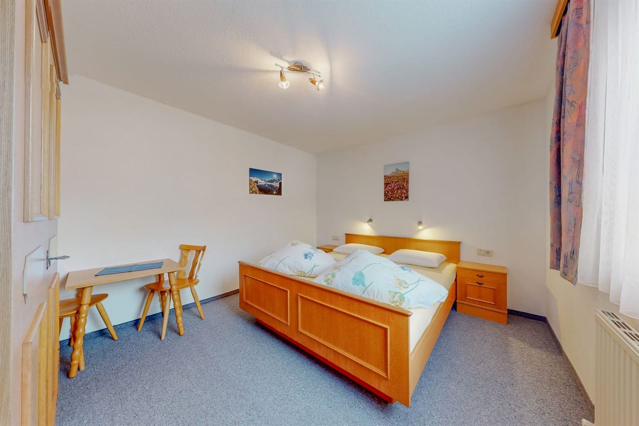 Schlafzimmer im Apartment Bergblick
